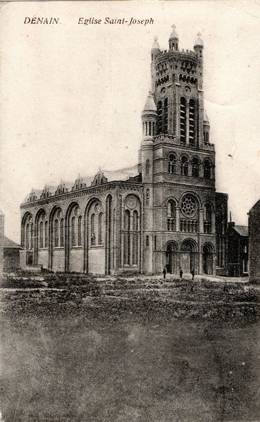 Fichier:369px-Église Saint Joseph.jpg