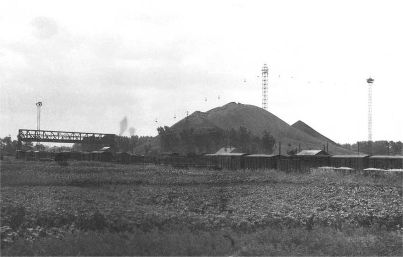 Fichier:800px-Roeulx-Terrils pylones.jpg