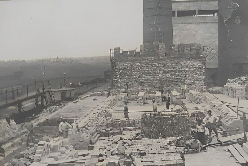 Fichier:Puits N2-Quievrechain.jpg