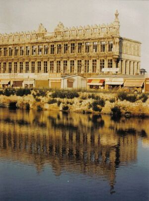 Valenciennes-Piscine Carous.jpg