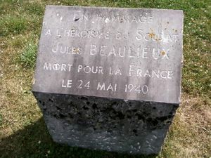 Vieux Condé-Soldat Beaulieu plaque commémorative.jpg