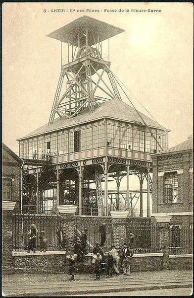 Fichier:400px-Anzin-Fosse Bleuse-Borne 1920.jpg